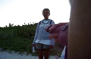 लड़की सेक्सी हिंदी मूवी एचडी समुद्र तट पर,